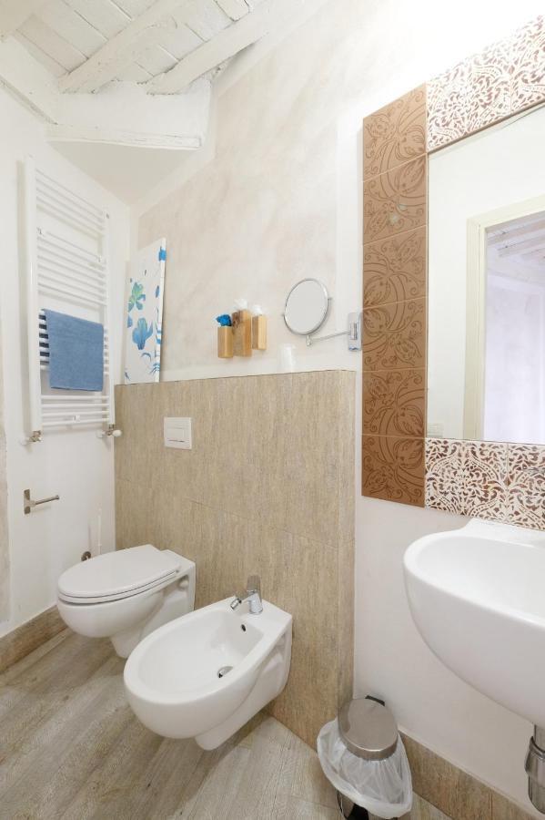 La Boheme Suite With Ac And Wifi Лукка Экстерьер фото